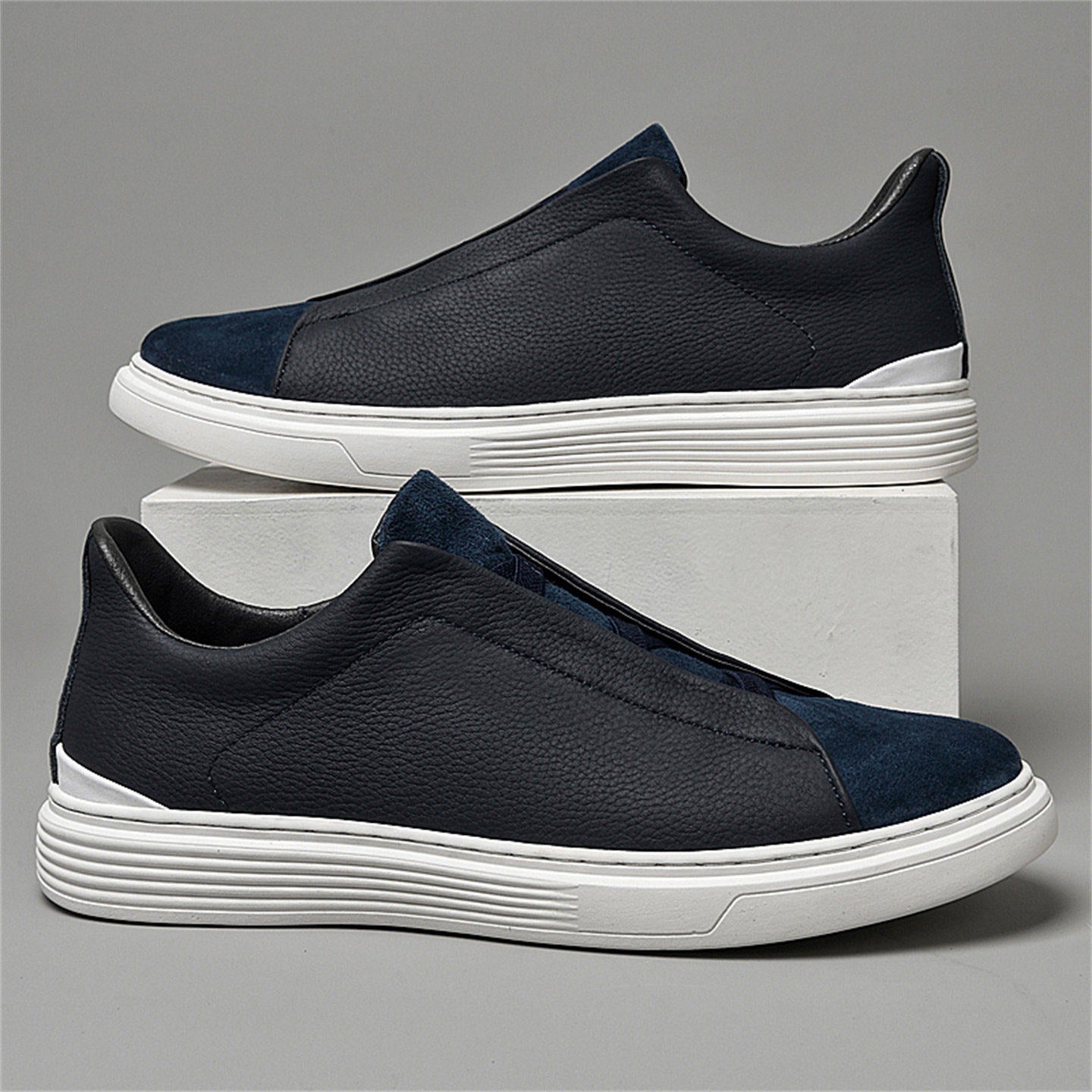 Chelsea Premium Sneakers
